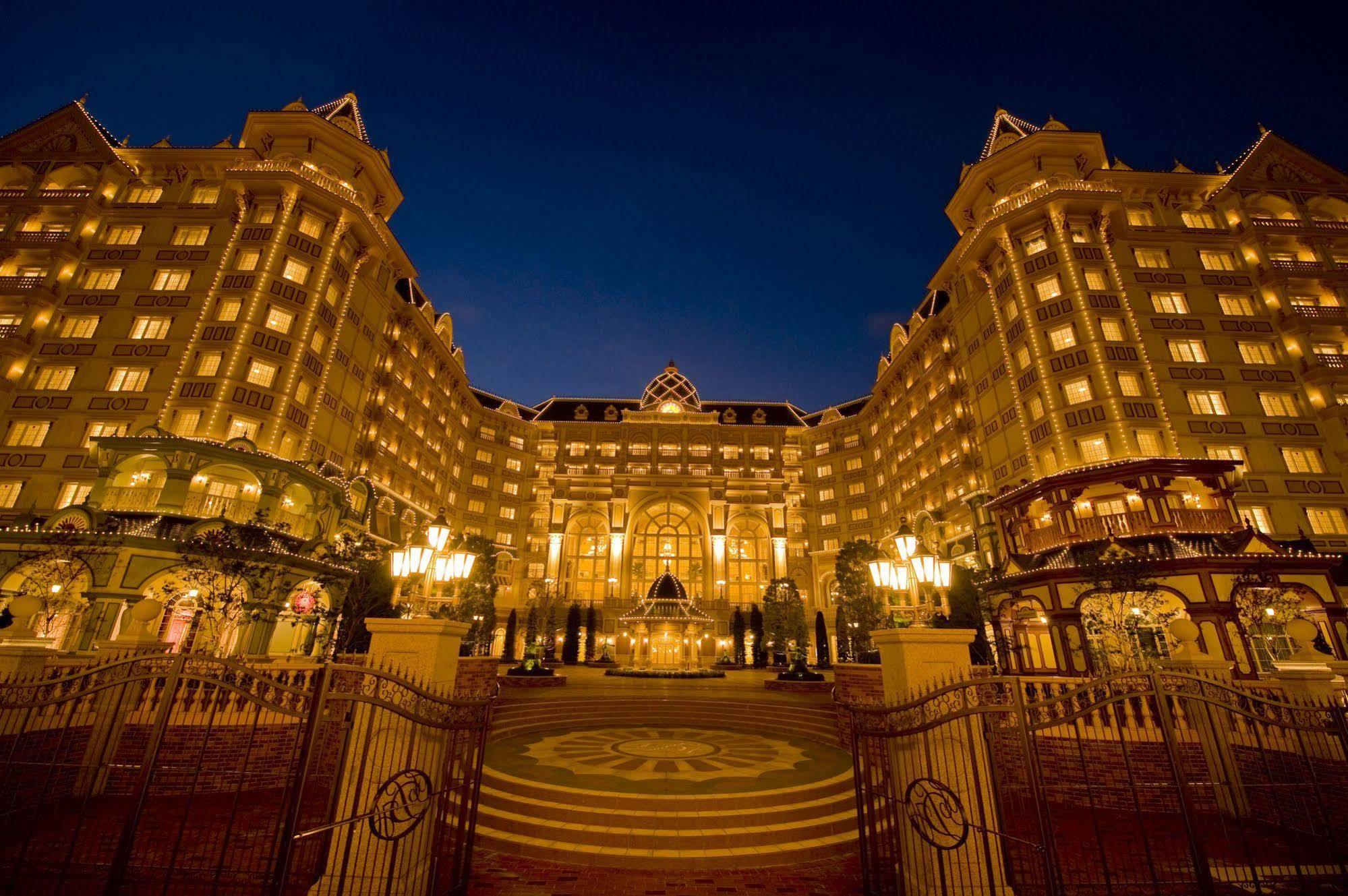 Tokyo Disneyland Hotel Chiba Exterior photo